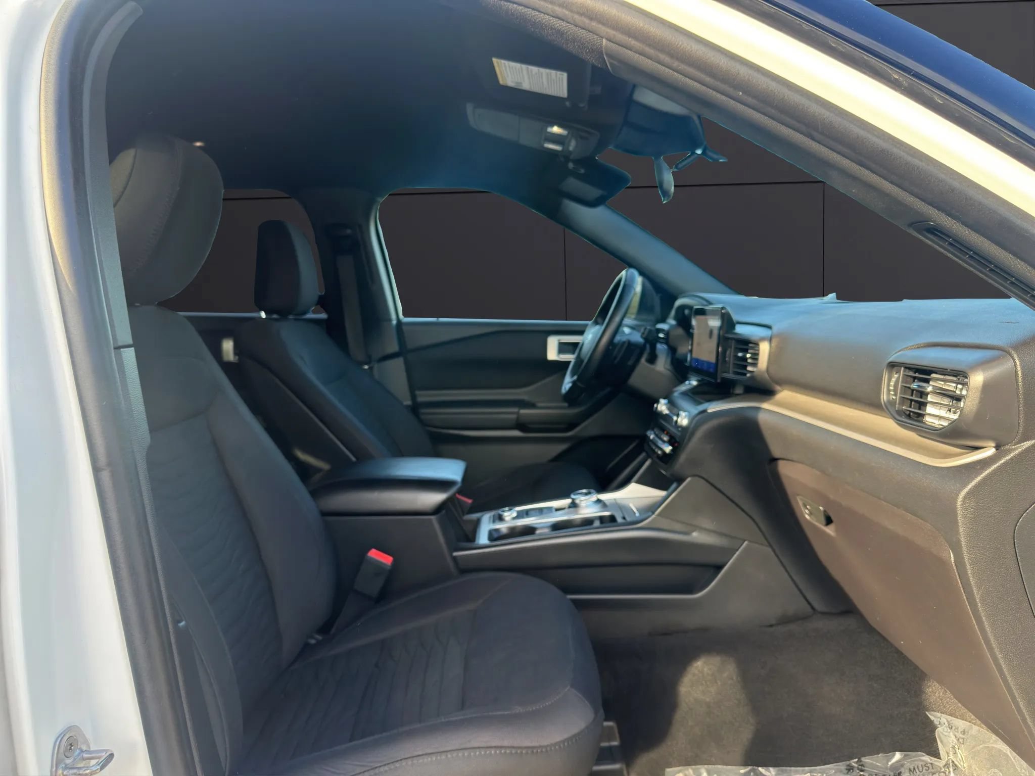 Used 2020 Ford Explorer XLT w/ Comfort Package AWD/4WD image 12