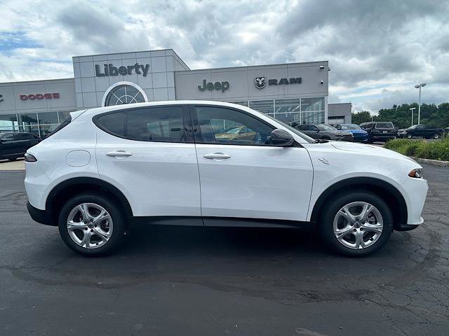 New 2025 Dodge Hornet GT image 2