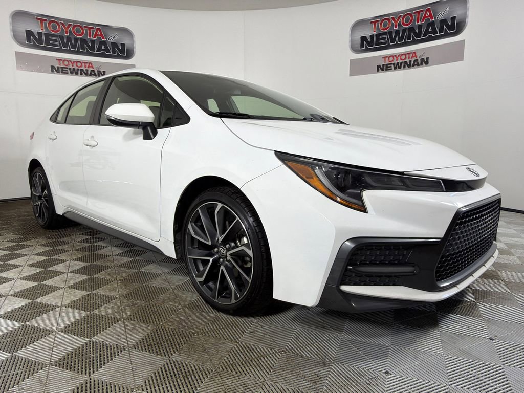 Used 2022 Toyota Corolla SE FWD image 1