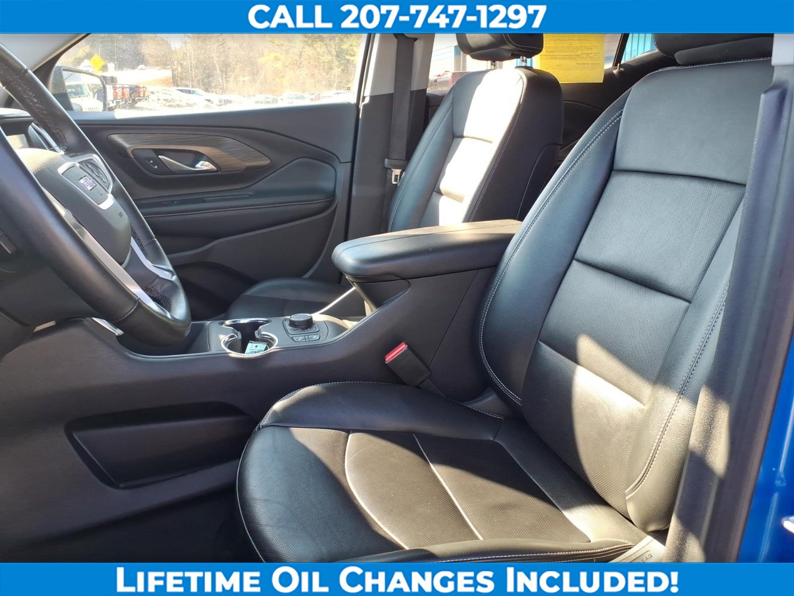 Used 2024 GMC Terrain SLT image 13