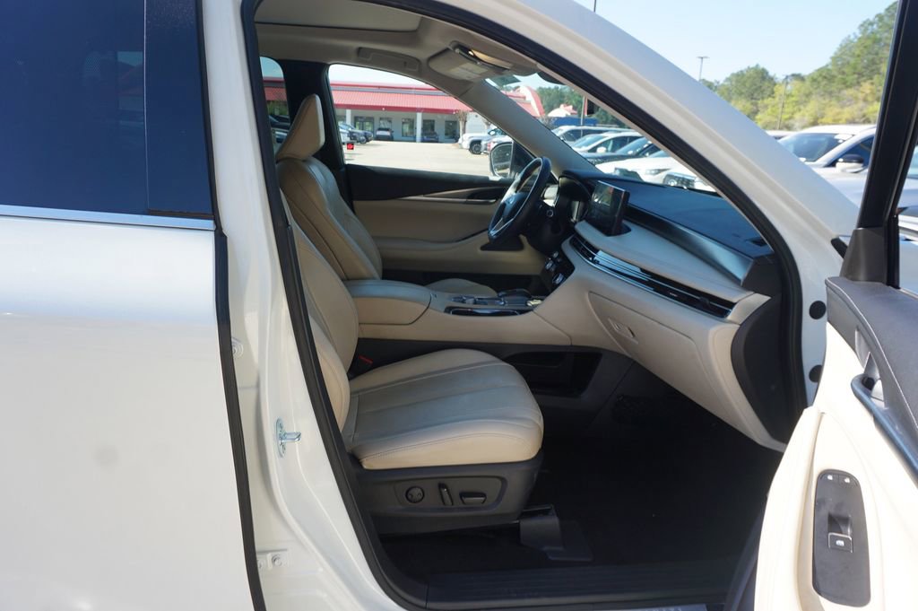 Used 2023 INFINITI QX60 Luxe w/ Cargo Package image 18