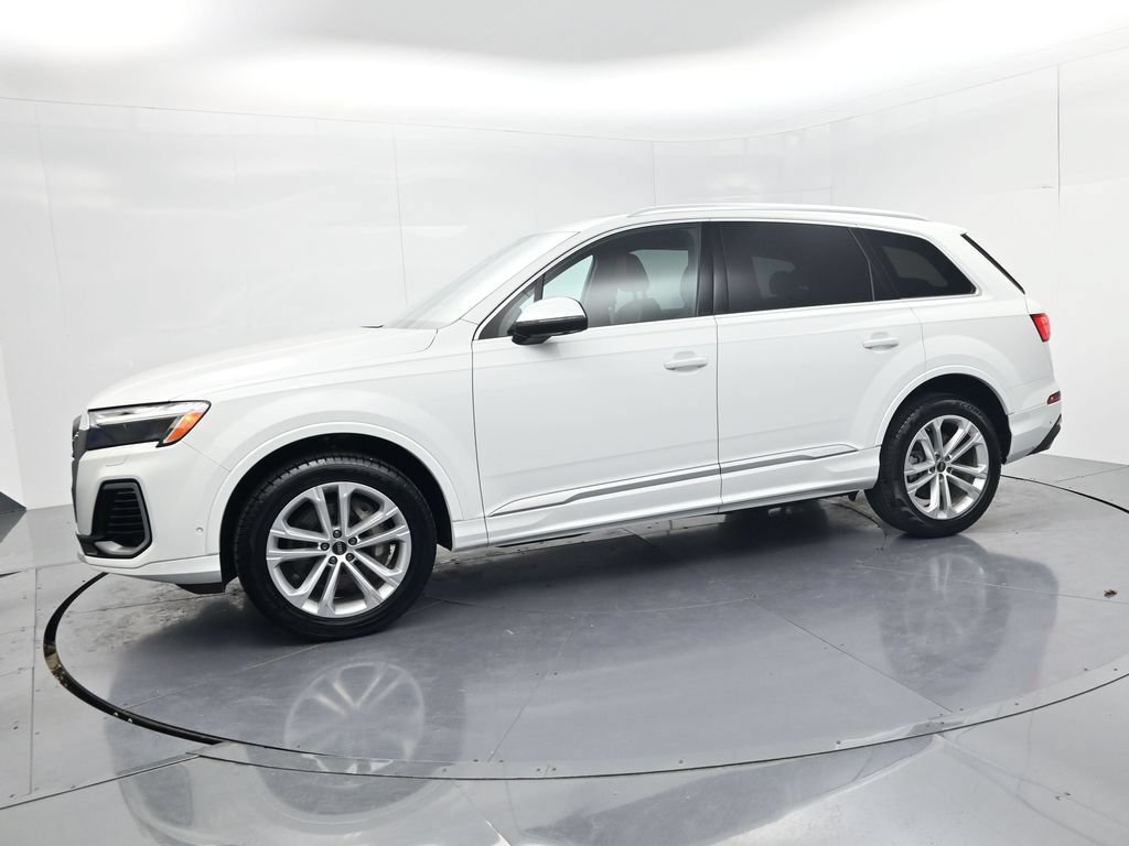 Used 2025 Audi Q7 3.0T Premium Plus AWD/4WD image 4