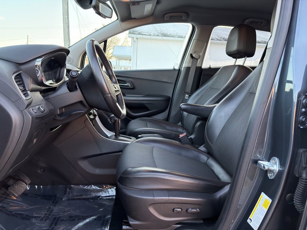 Used 2021 Chevrolet Trax LT w/ LT Convenience Package video 2