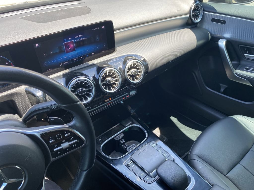 Used 2022 Mercedes-Benz A 220 image 8