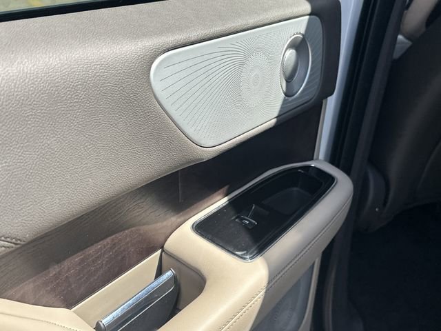 Used 2022 Lincoln Navigator L Reserve image 12
