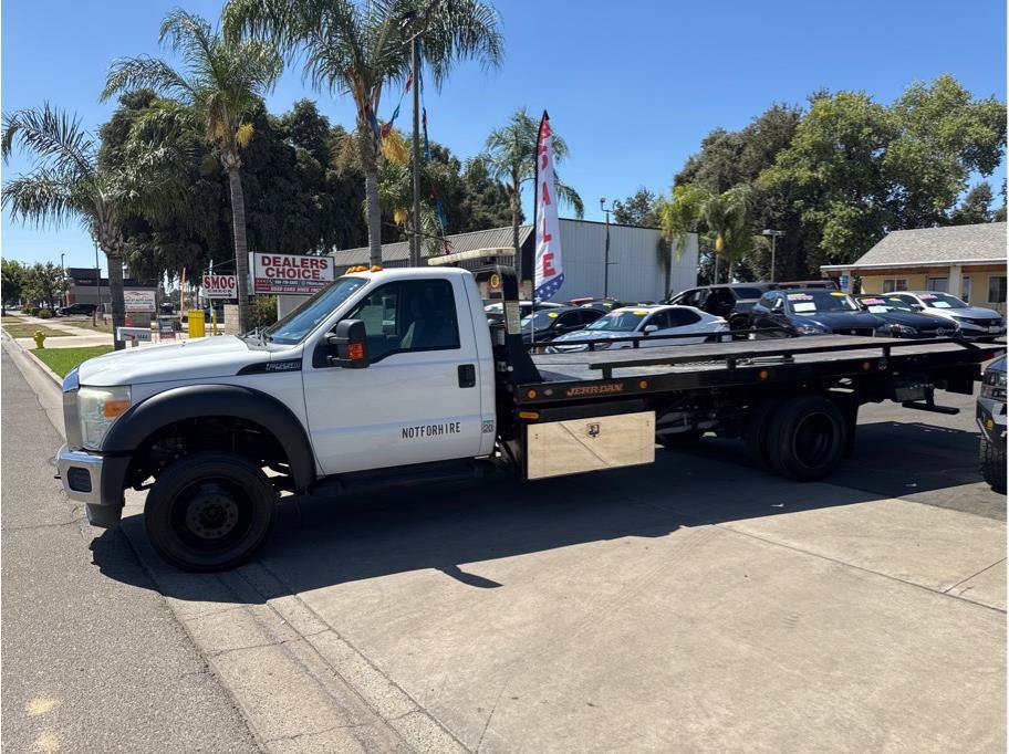 Used 2015 Ford F550 2WD Regular Cab Super Duty image 8