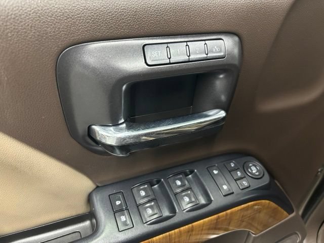 Used 2015 GMC Sierra 1500 SLT w/ SLT Crew Cab Value Package AWD/4WD image 15