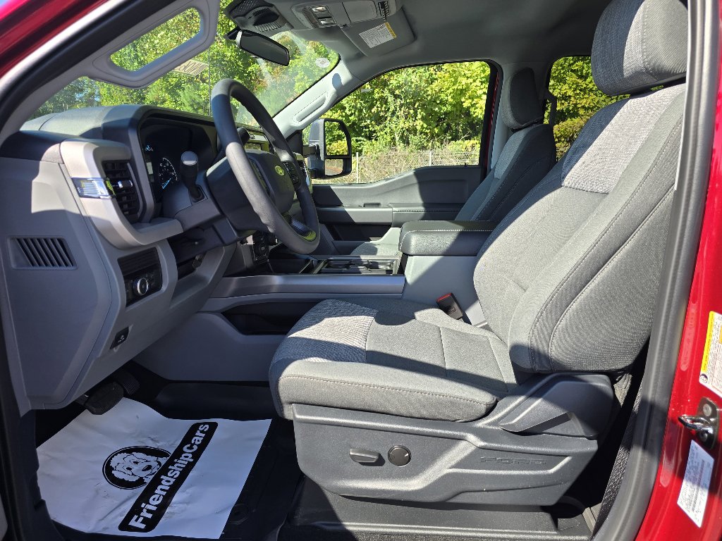 New 2026 Ford F350 XLT image 9