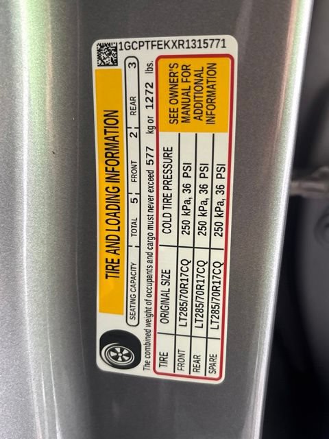 Used 2024 Chevrolet Colorado ZR2 w/ ZR2 Convenience Package III AWD/4WD image 18
