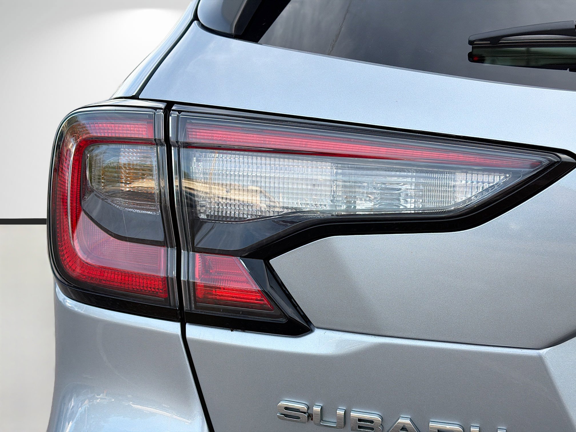 Used 2022 Subaru Outback Limited XT image 10