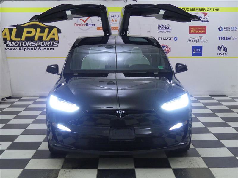 Used 2022 Tesla Model X image 5