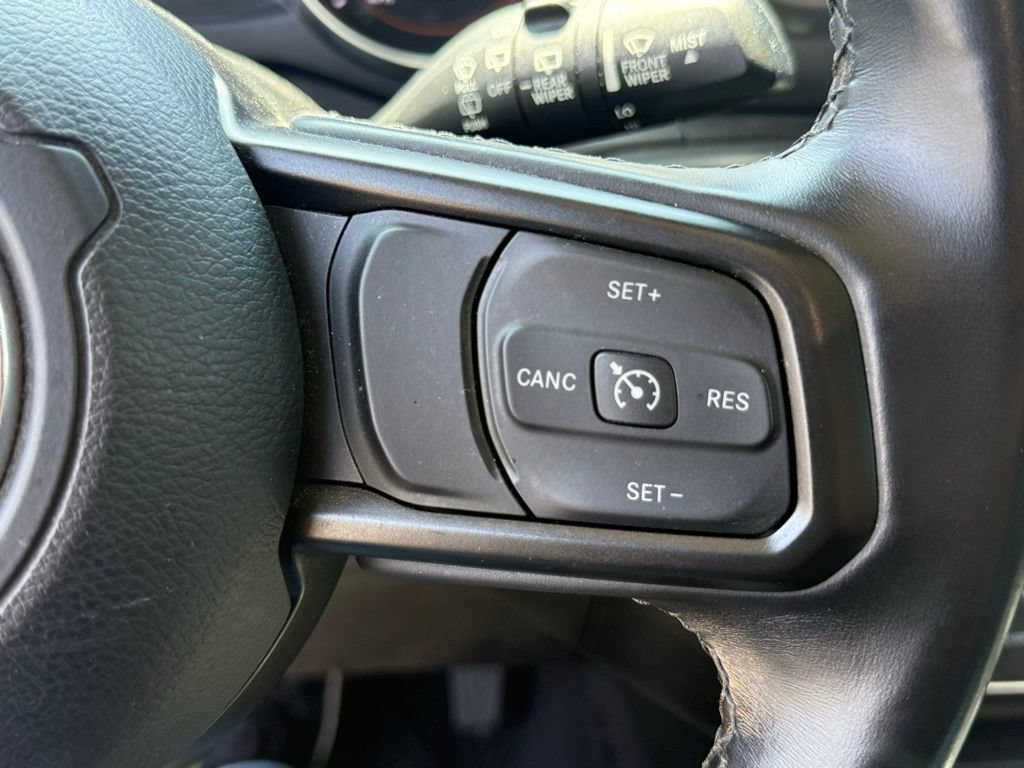 Used 2022 Jeep Wrangler Sport AWD/4WD image 9