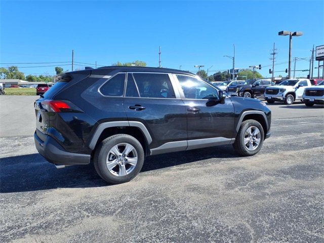 Used 2024 Toyota RAV4 XLE image 6
