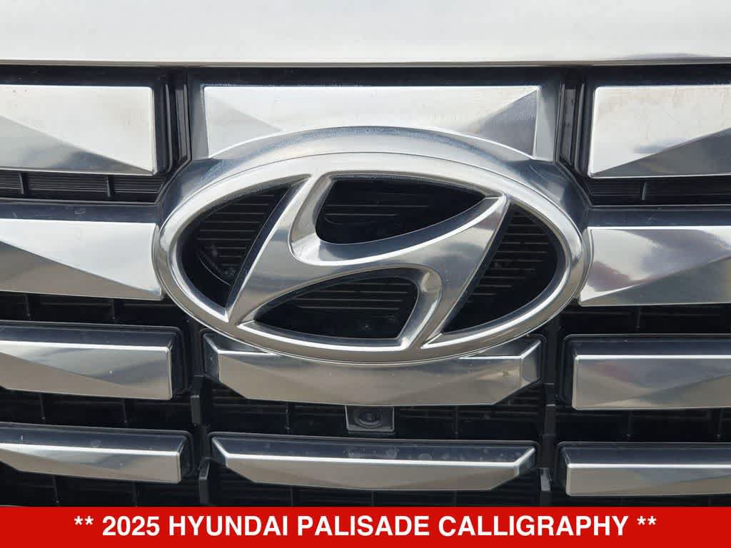 Used 2025 Hyundai Palisade Calligraphy AWD/4WD image 12