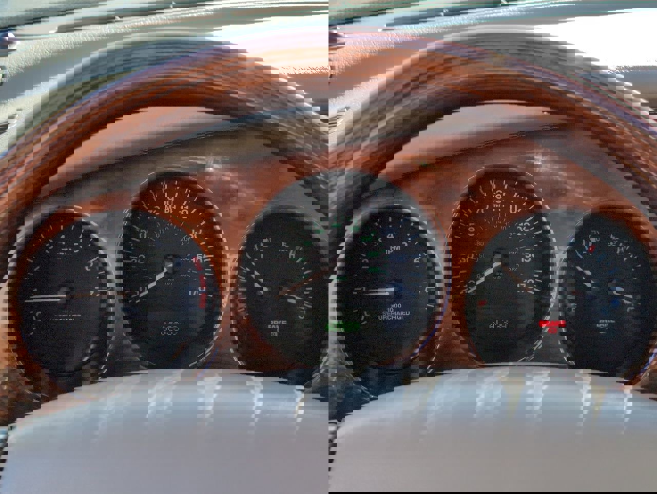 Used 2002 Jaguar XK8 Convertible image 18