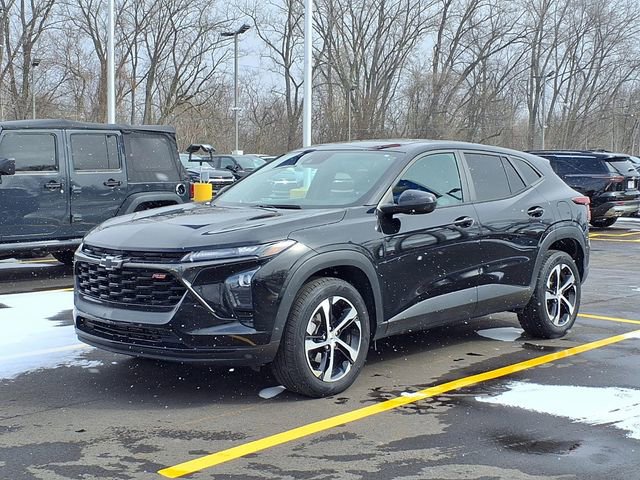 Used 2024 Chevrolet Trax RS w/ Sunroof Package image 1