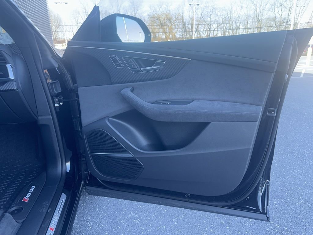 New 2026 Audi RS Q8 performance image 33