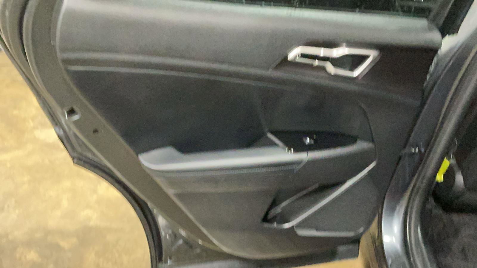 Used 2024 Kia Sportage EX image 18