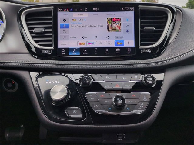 New 2026 Chrysler Pacifica Select image 19