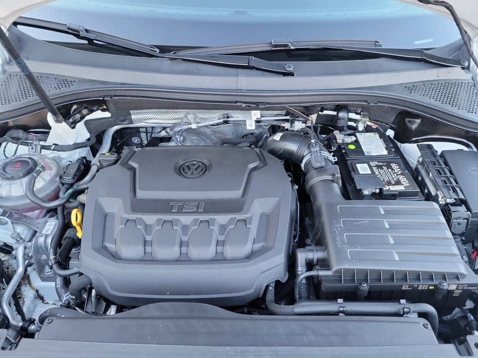 Certified 2022 Volkswagen Tiguan SE image 18