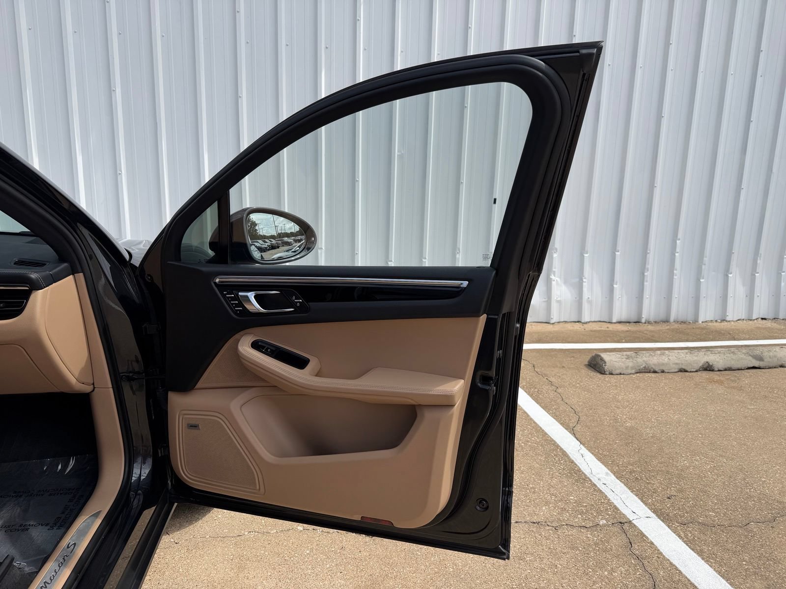 Used 2021 Porsche Macan S AWD/4WD image 24