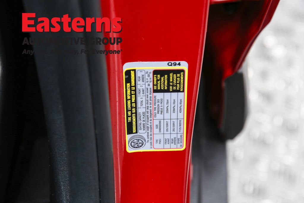 Used 2023 Hyundai Venue Limited image 37