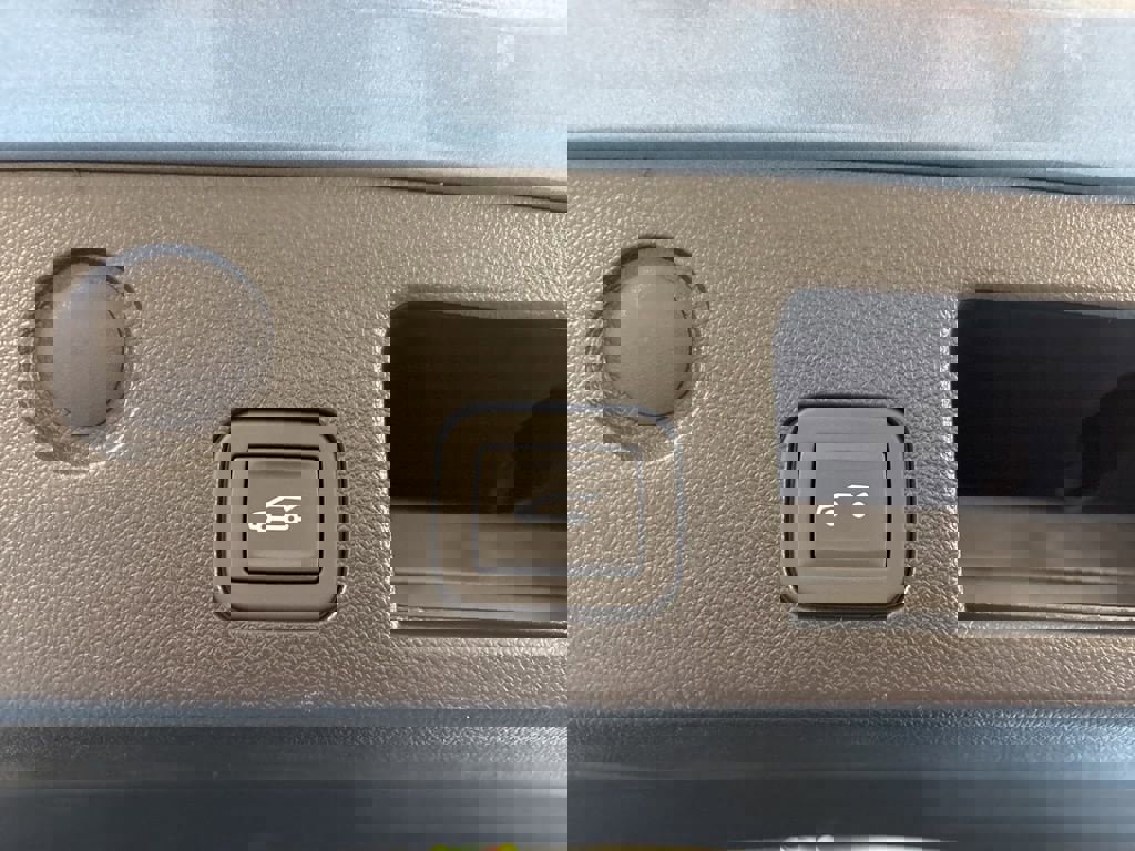 New 2026 Chevrolet Equinox RS w/ Convenience Package III image 9