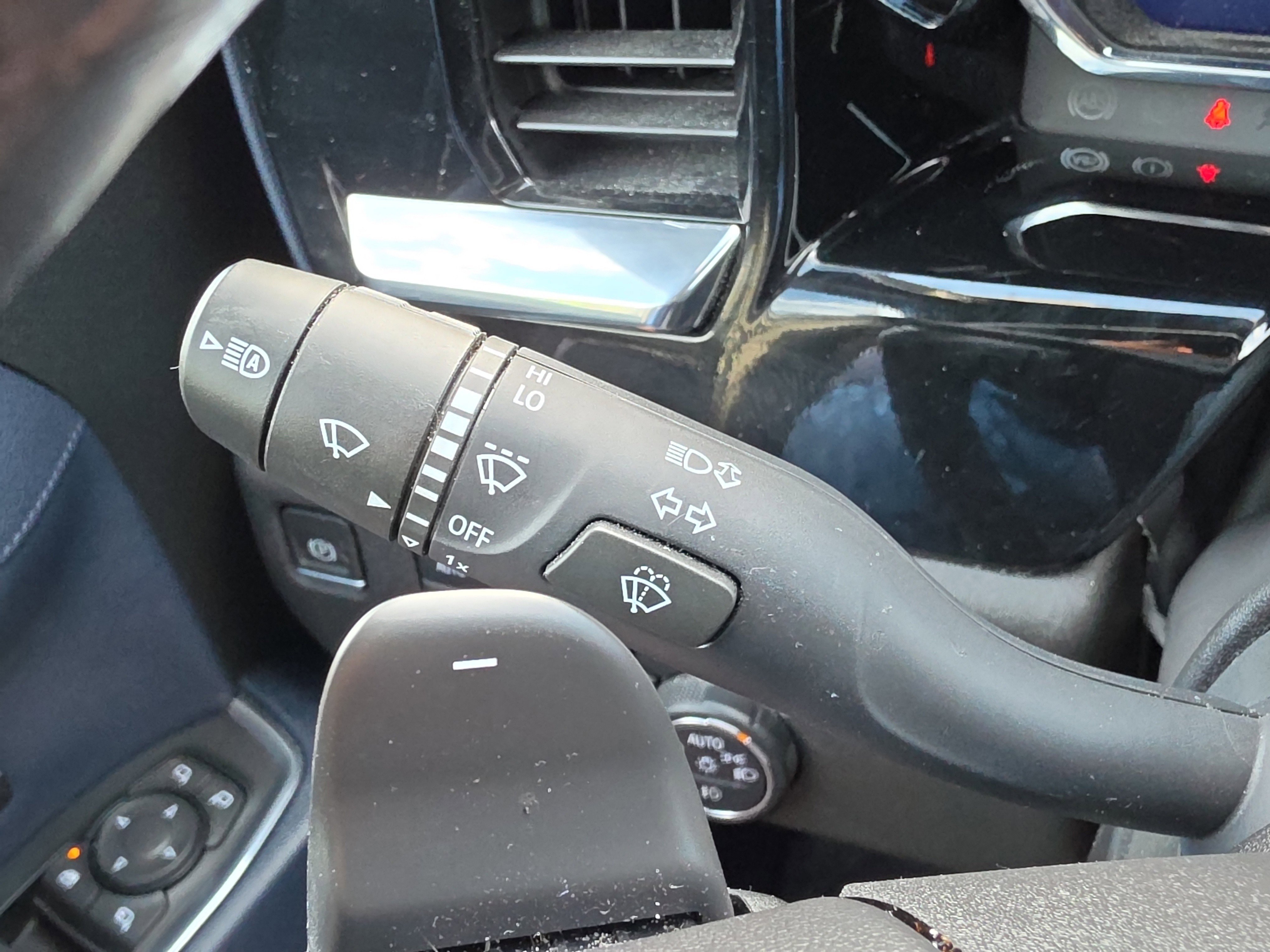Used 2023 Chevrolet Silverado 1500 High Country w/ High Country Premium Package AWD/4WD image 21