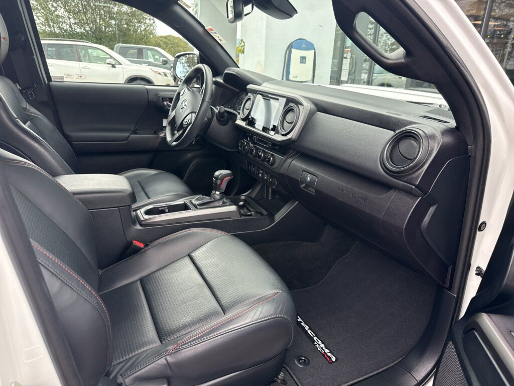 Used 2018 Toyota Tacoma TRD Pro AWD/4WD image 18