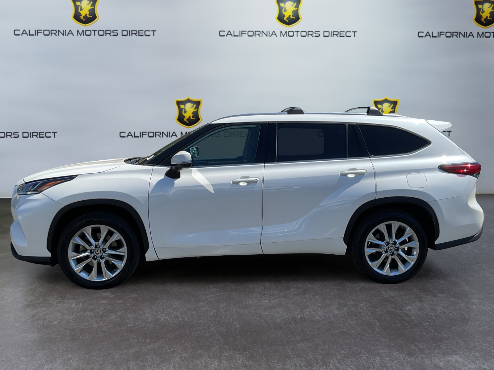 Used 2020 Toyota Highlander Limited FWD image 8
