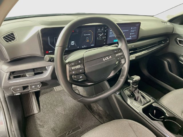 Used 2025 Kia K4 EX FWD image 10