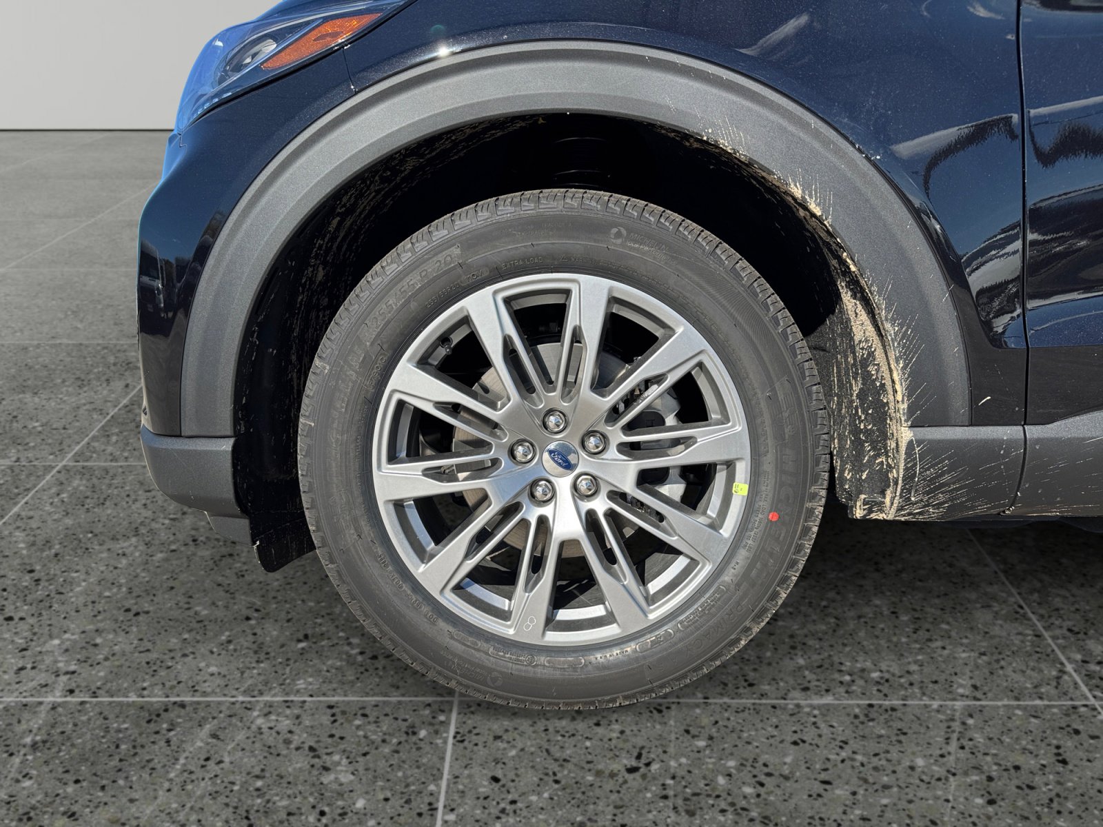 New 2026 Ford Explorer Active w/ Active Comfort Package AWD/4WD image 8