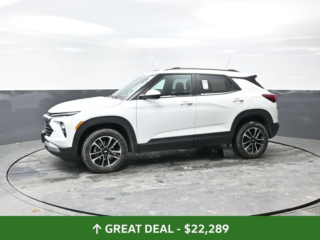Used 2025 Chevrolet TrailBlazer LT w/ Driver Confidence Package image 10