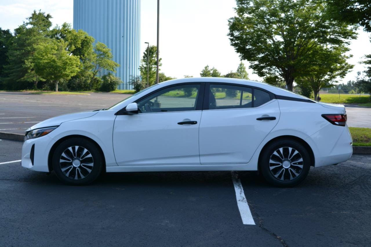 Used 2024 Nissan Sentra S FWD image 8
