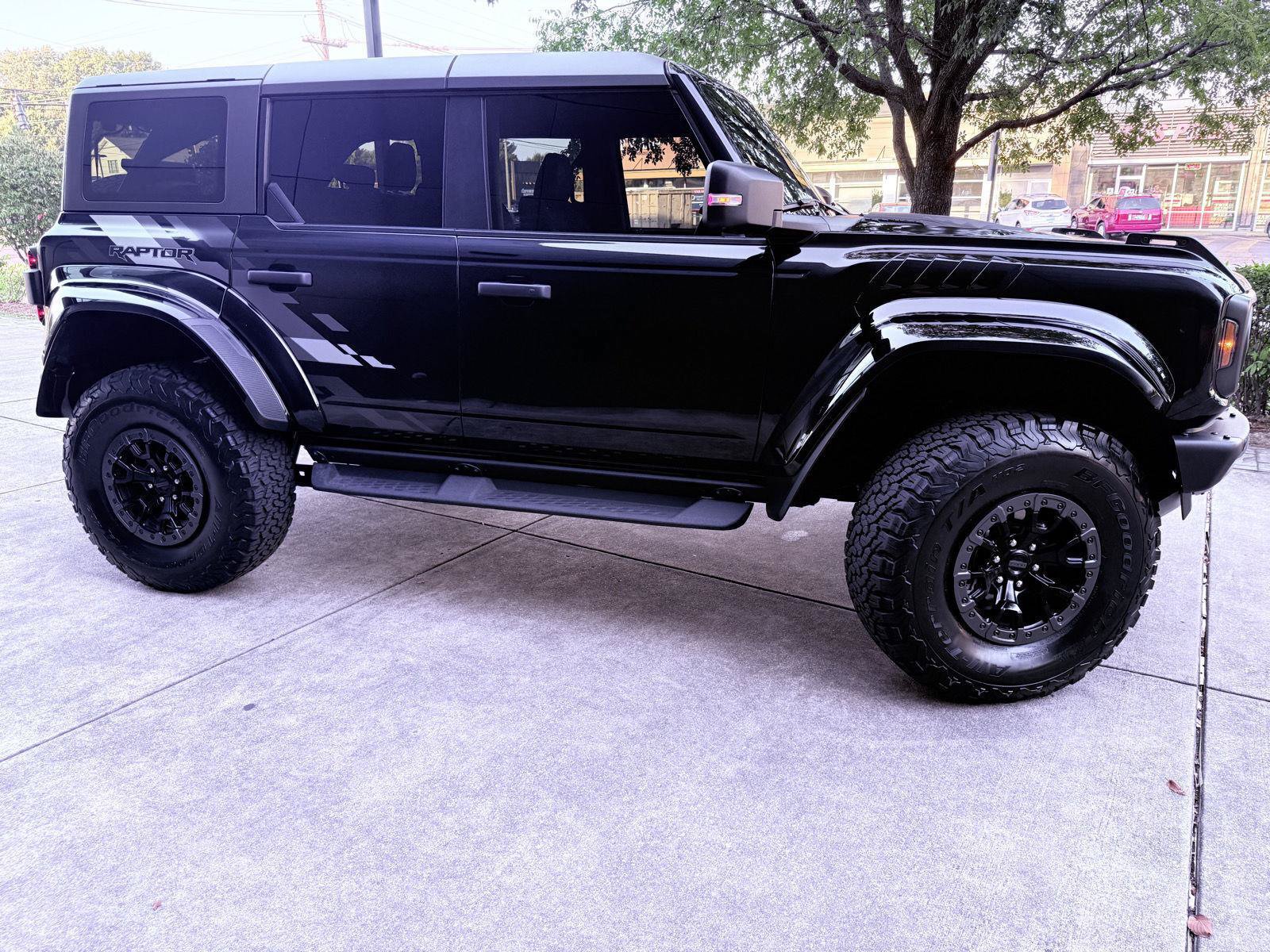 Used 2024 Ford Bronco Raptor AWD/4WD image 33