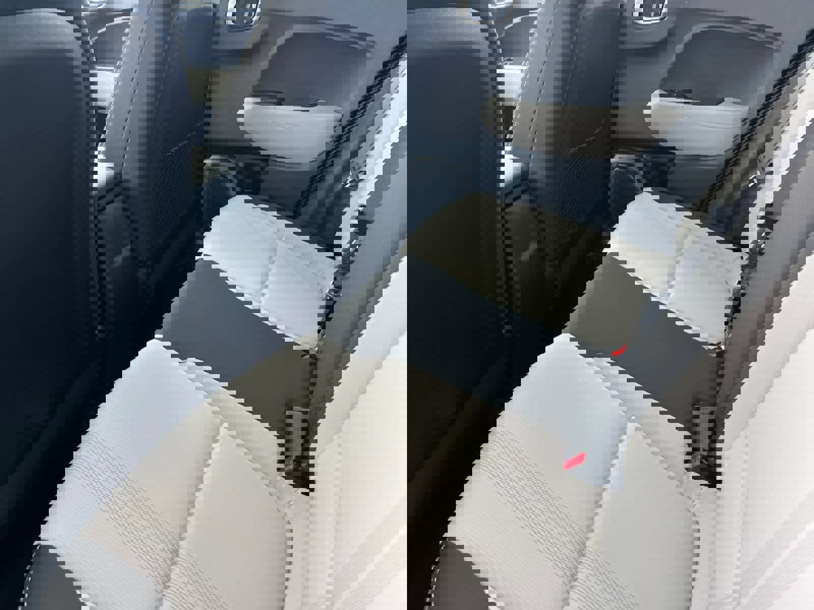 Certified 2023 Hyundai Venue SEL w/ Cargo Package image 5