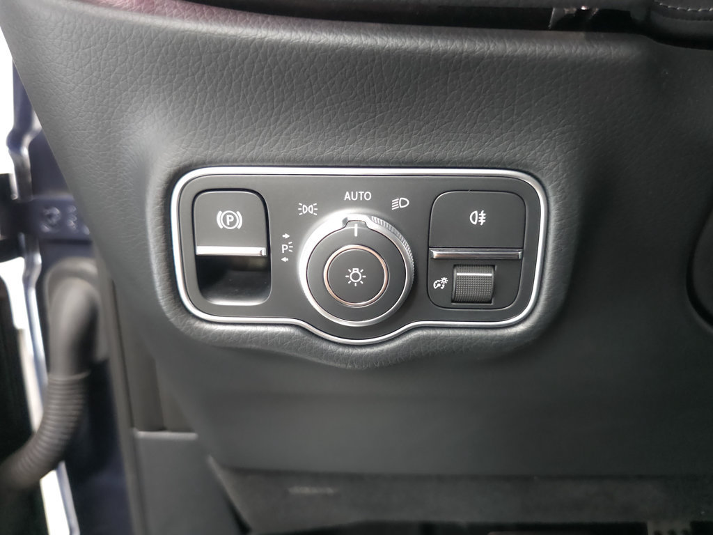 Used 2025 Mercedes-Benz G 550 image 10
