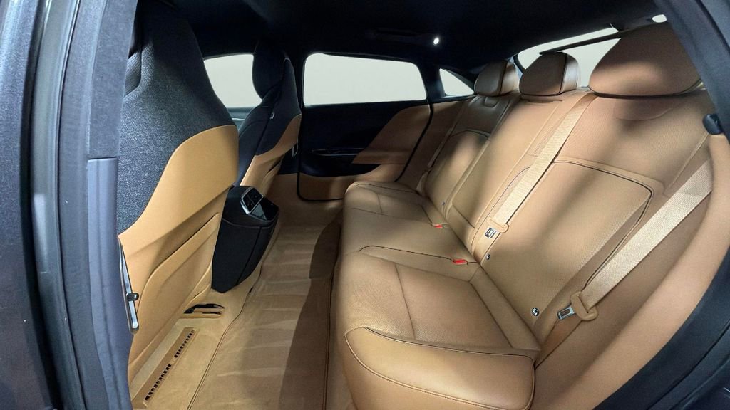 Used 2024 Lucid Air Touring image 27