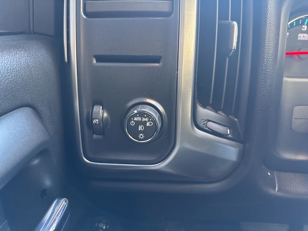 Used 2017 Chevrolet Silverado 1500 LT w/ All Star Edition image 8