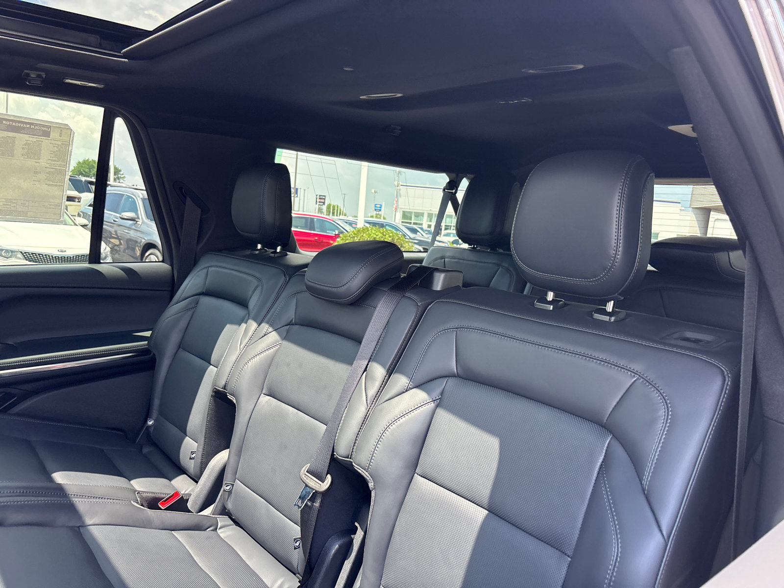 New 2027 Lincoln Navigator L Reserve w/ Jet Appearance Package AWD/4WD image 26