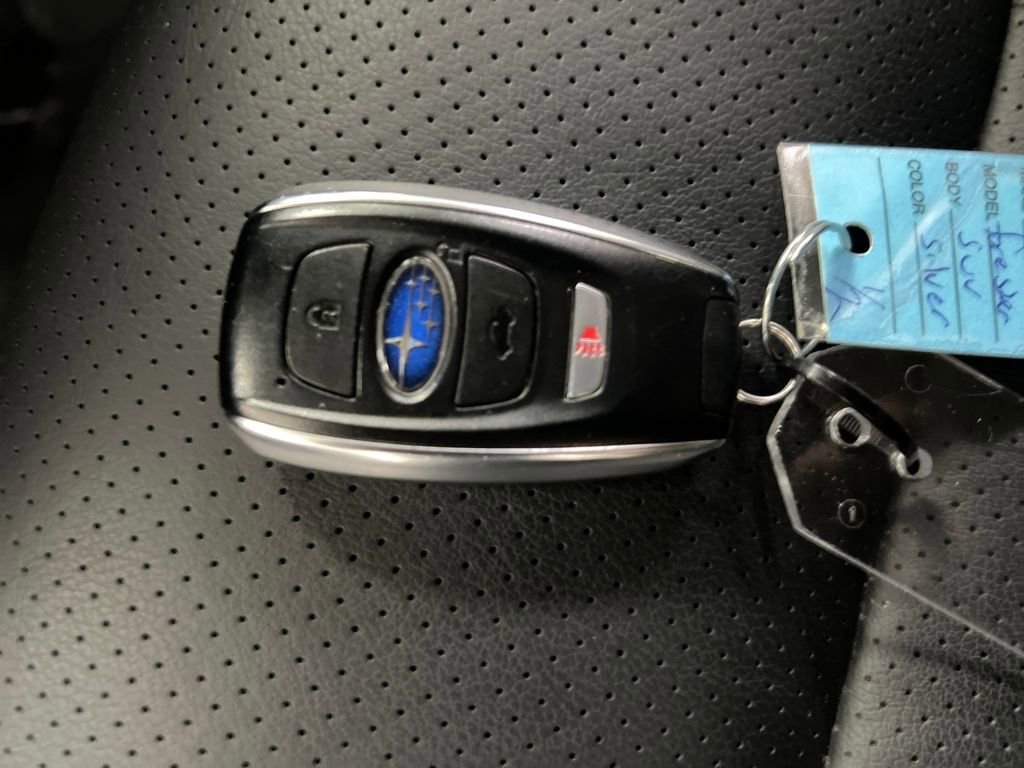 Used 2023 Subaru Forester Limited AWD/4WD image 32
