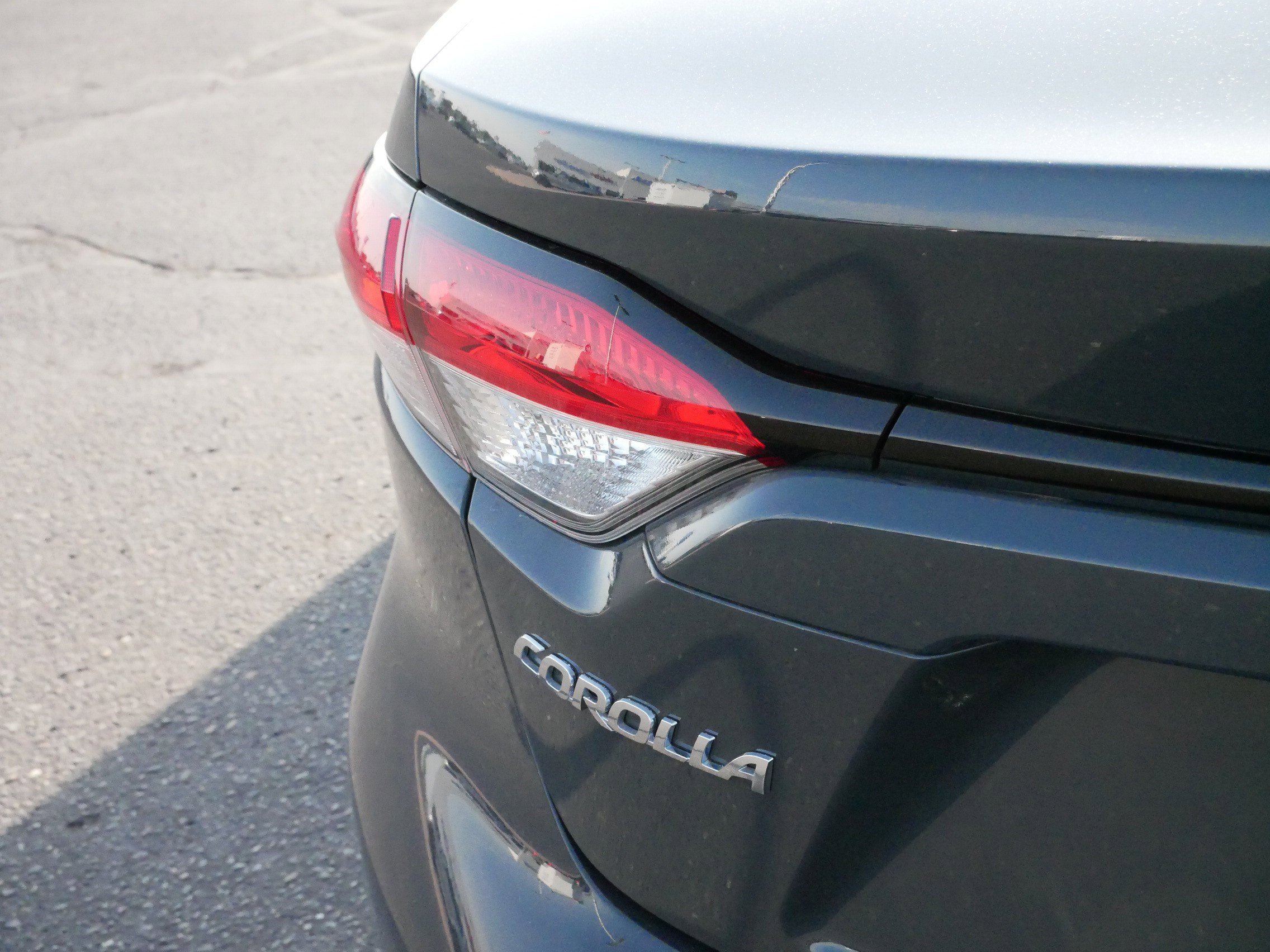 Used 2024 Toyota Corolla LE image 17