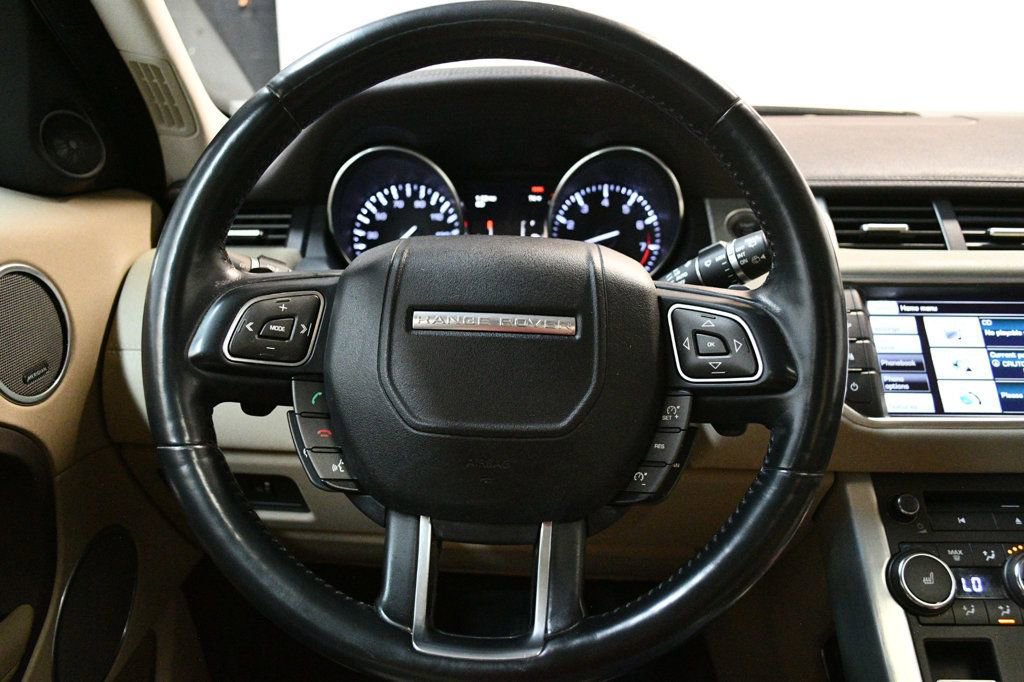 Used 2015 Land Rover Range Rover Evoque Pure Plus AWD/4WD image 40