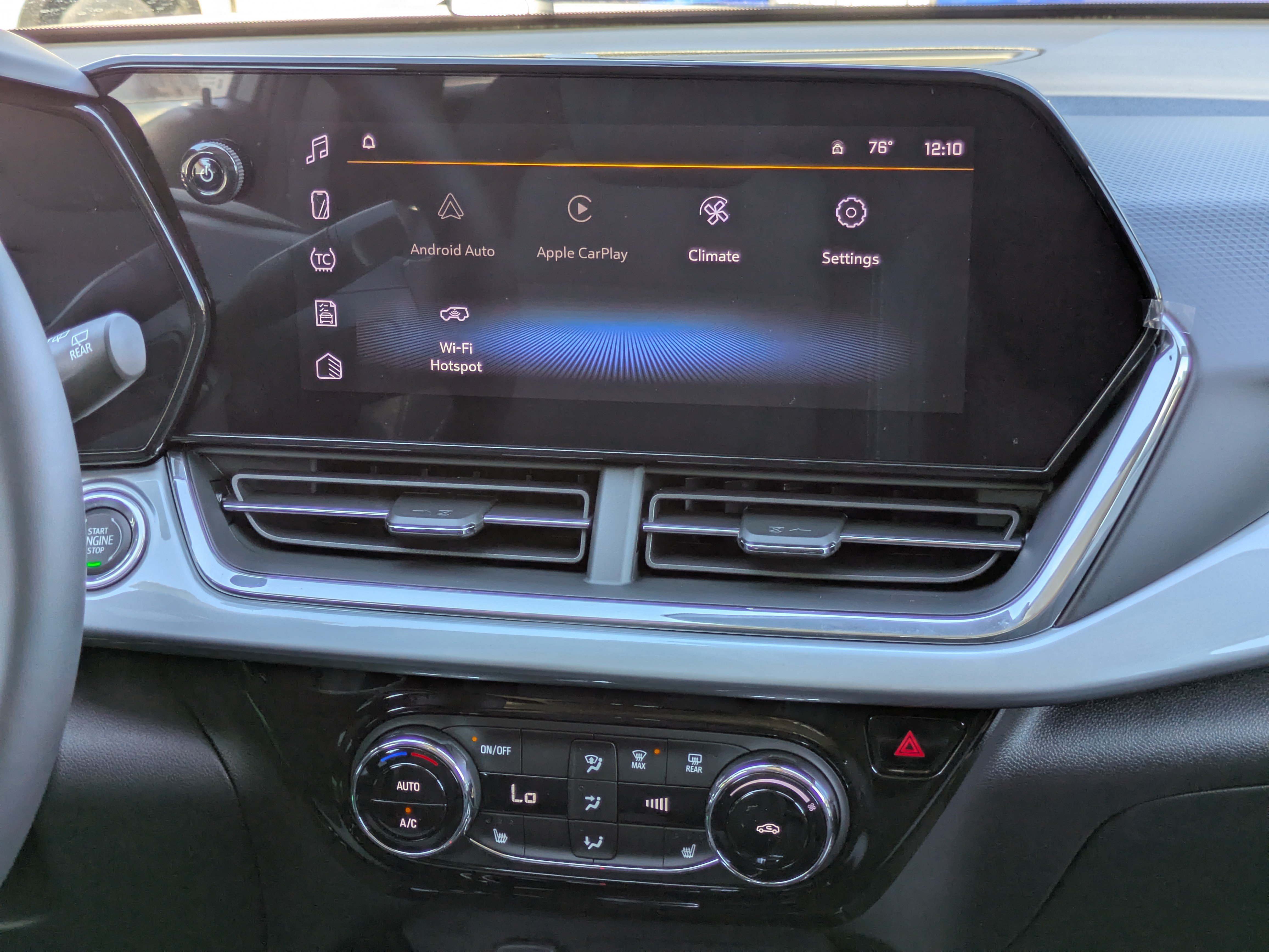 New 2026 Chevrolet Trax LT w/ Driver Confidence Package FWD image 5