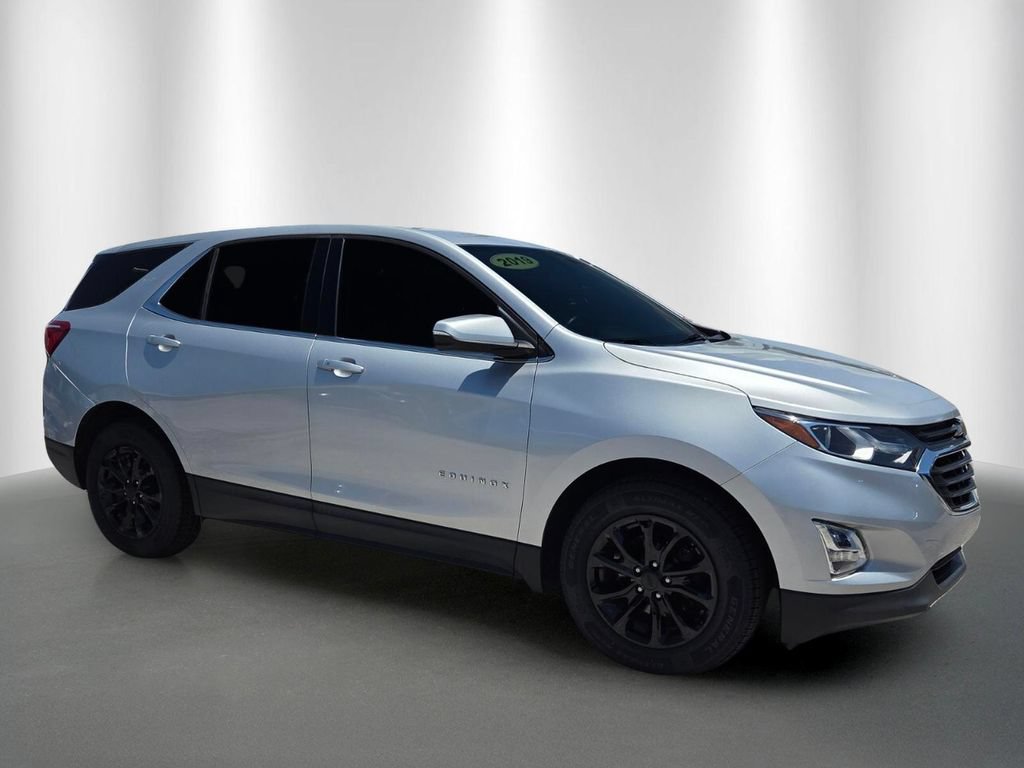 Used 2019 Chevrolet Equinox LT FWD image 2
