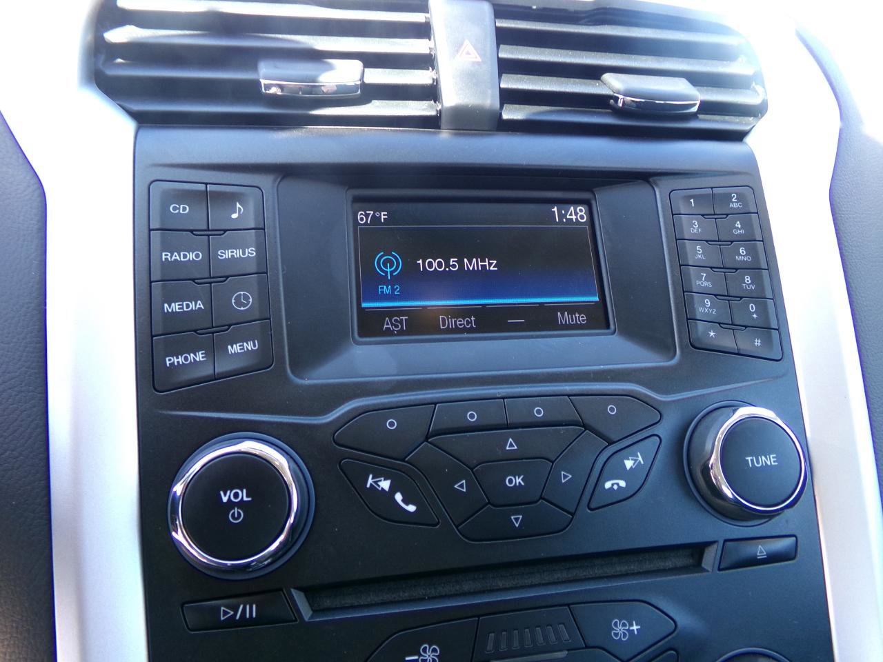 Used 2015 Ford Fusion SE w/ Equipment Group 501A image 16