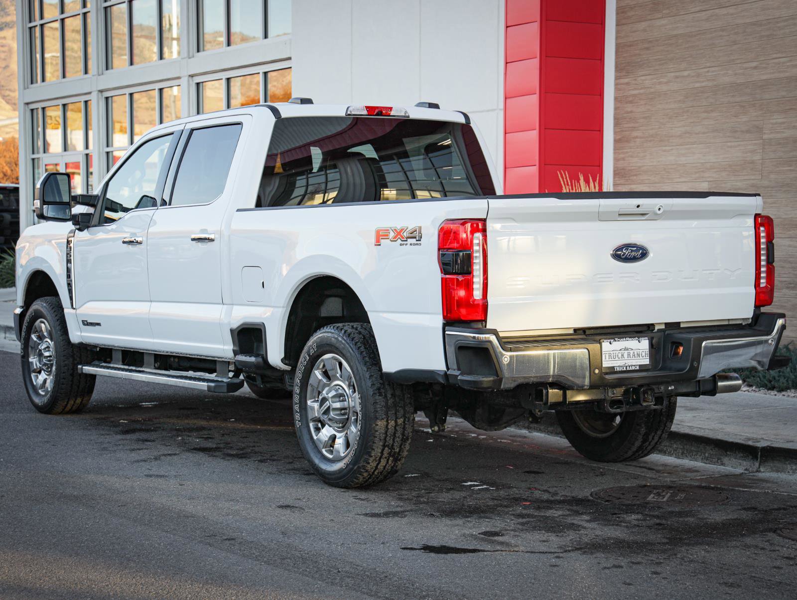 Used 2025 Ford F350 Lariat image 6