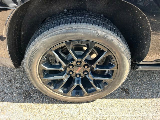 Used 2022 GMC Yukon XL Denali RWD image 10