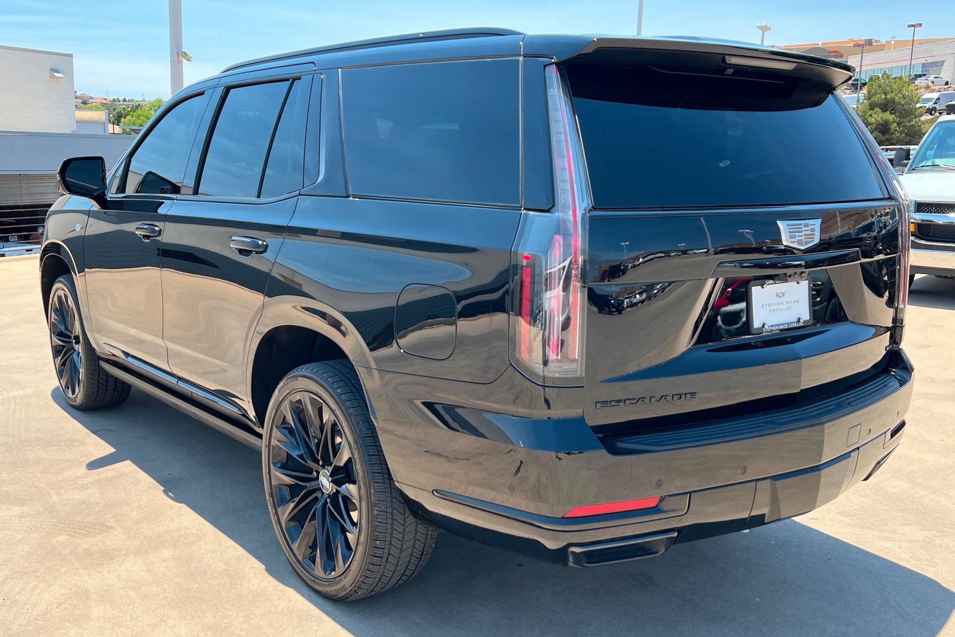 New 2025 Cadillac Escalade Sport Platinum w/ LPO, ONYX Package AWD/4WD image 3