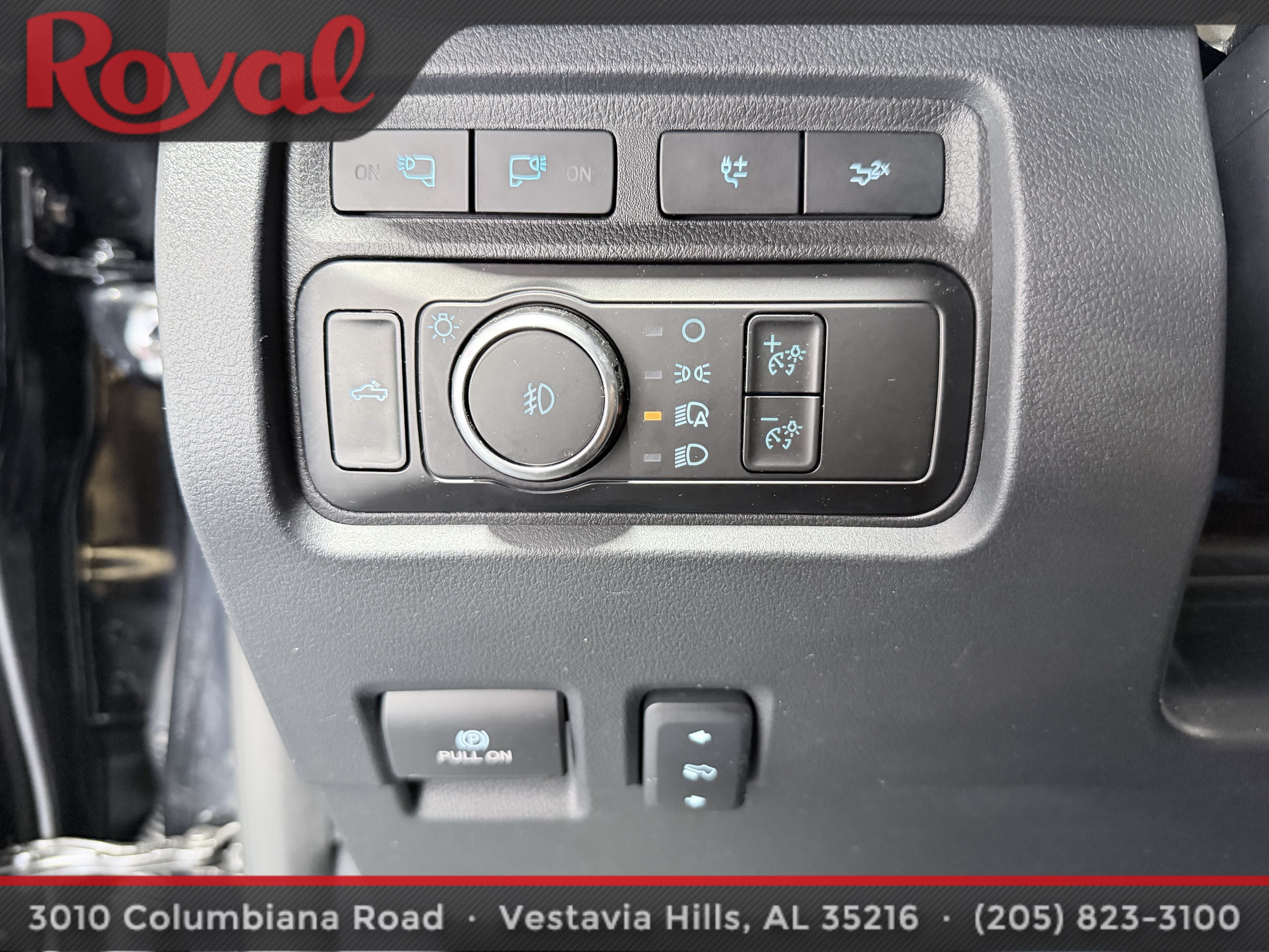 Used 2023 Ford F250 Lariat w/ Lariat Ultimate Package AWD/4WD image 27